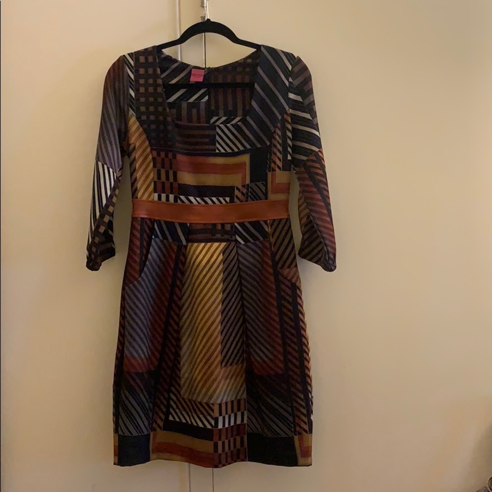 Save the queen dress